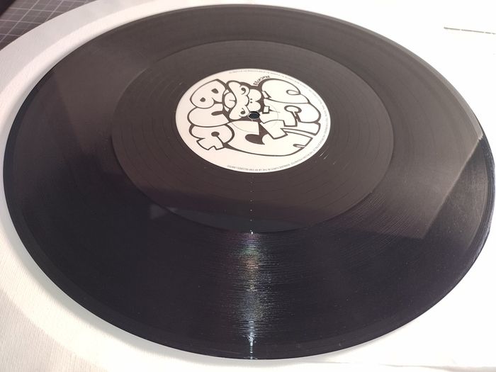 DJ Friendly - Down A J.D. + Drop the K.D. - Ugly Bug Records - Absolute QUALITY 90s Pete BONES HOUSE BANGER! Samples Subculture TV-Heaven! Debut Single on Ugly BUG!