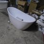freestanding bath Image 8