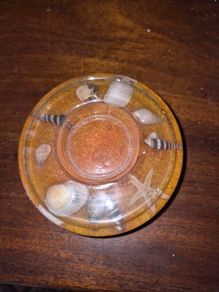 Tealight holder