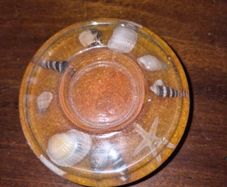 Tealight holder