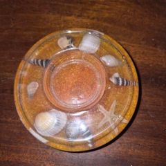 Tealight holder