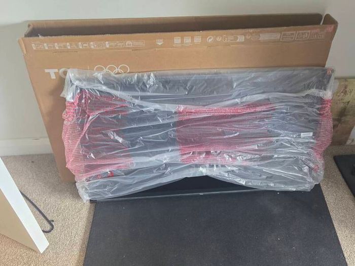 43" TCL tv for sale