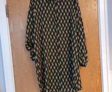 Apricot Shirt Dress  / Long Blouse.    S.14.   New - No Tag.