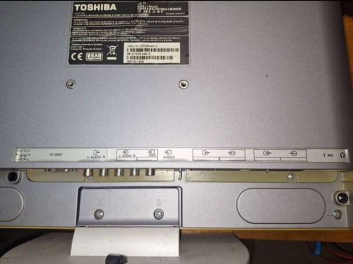 Toshiba 17 inch TV LCD TV