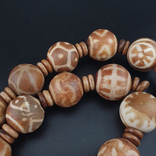 Burmese Antique Pumtek Pyu 18-19 mm Beads Necklace 24 inches