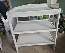 Changing table
