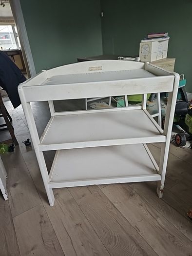 Changing table