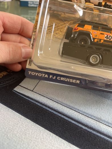 Hot wheels Team Transport Toyota FJ Cruiser with Horizon Hauler #81