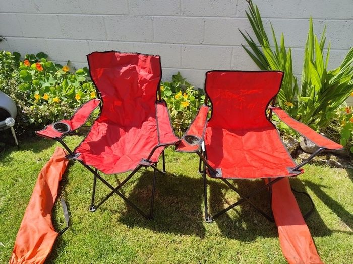 Fold up chairs
