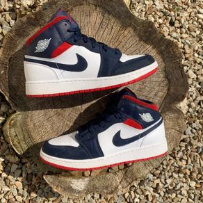Premium Jordan 1 Mid