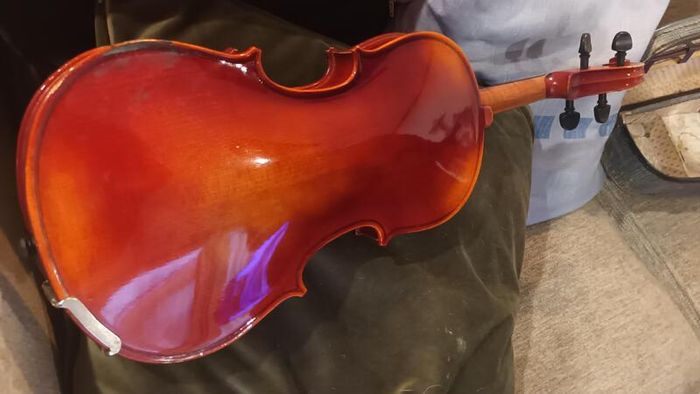 3/4 Violin with Bow & Case