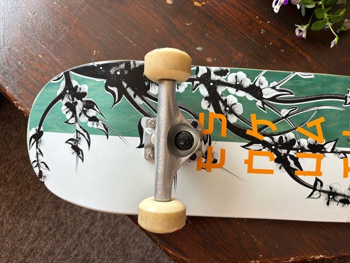 Skateboard, helmet and protective gear