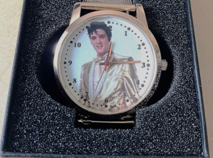 Elvis. rose gold. large 38mm dial wristwatch