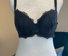 Ladies Black Bra from Dunnes Stores Size UK 40B / EU 105B