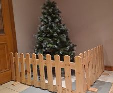 Christmas tree fence