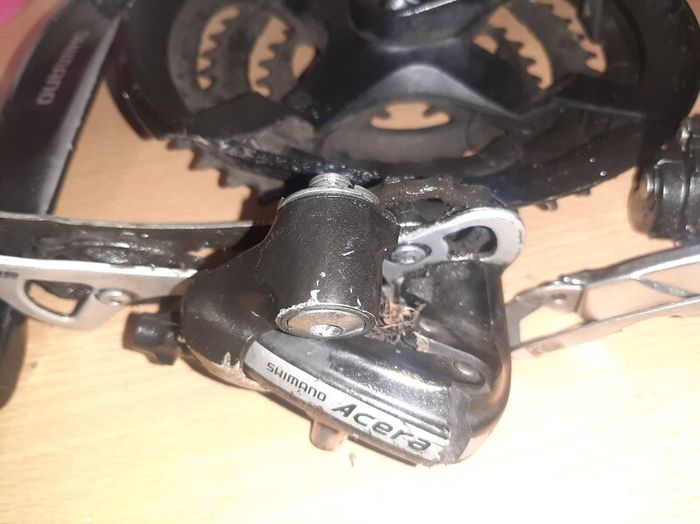 shimano 3 x9 gear drivetrain