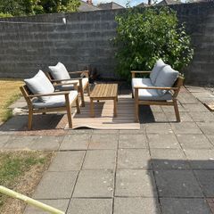 garden furniture set
