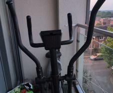Cross Trainer