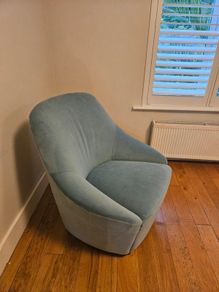 Swivel chair
