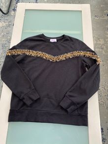 black savida sweatshirt