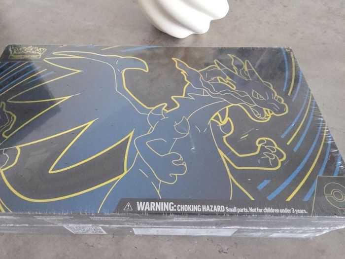 Mega Charizard x ex Ultra Premium Collection