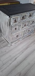 sideboard