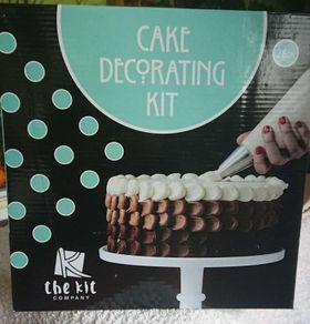 Cake Decorating Kit
