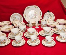 Large Aynsley Cottage Garden Set ,