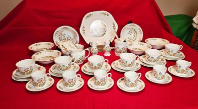 Large Aynsley Cottage Garden Set ,