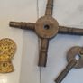 Antique pocket watch keys Image 3
