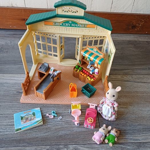 Sylvanian families market shop