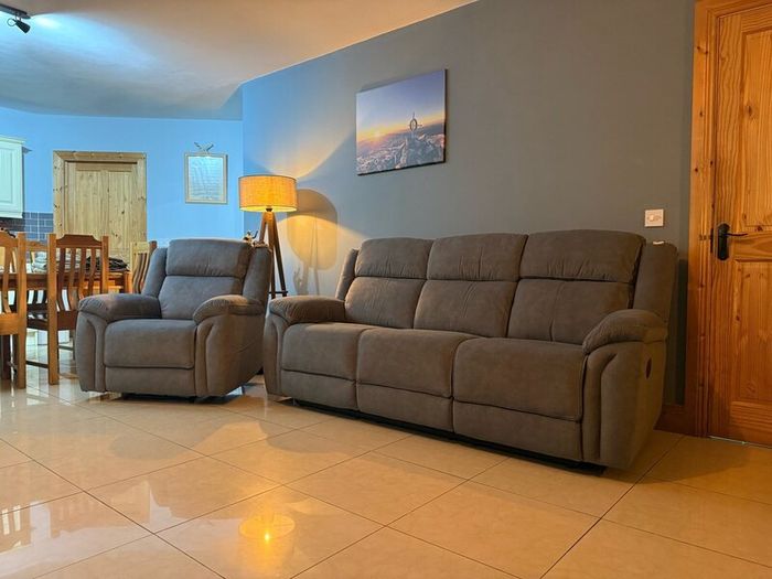 New Sofas -save 500 | Free Delivery