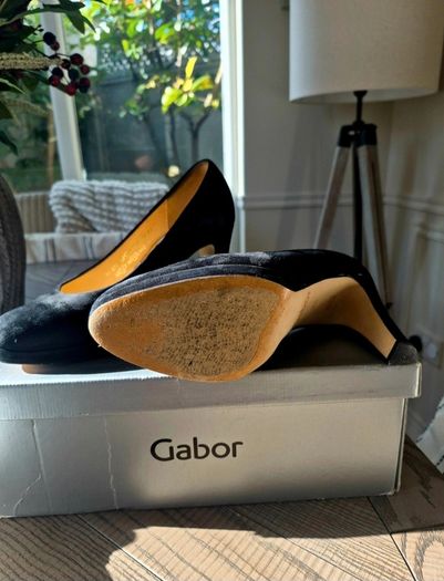 Black Suede Gabor heels Size 36.5