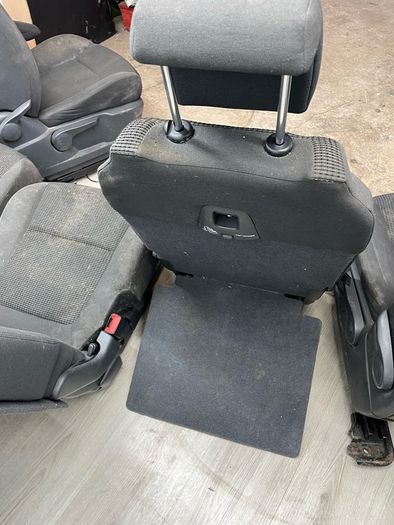 Peugeot 5008 Seat Set