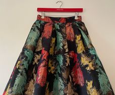 Elle & Elle Skirt size small - New