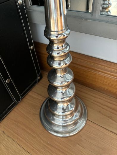 Candle holder