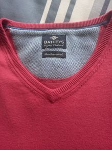 Baileys Golf Sweater, size Large.