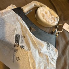 Brand New GUESS Noel Top Zip Shoulder Bag  Black RRP  With Tags
