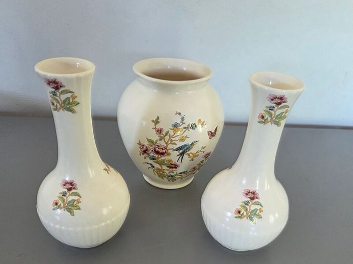 Vases Wicklow Vale
