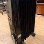 Deville 2000W 9-Fin Oil-Filled Radiator, Black Image 2