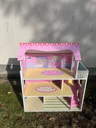doll's house