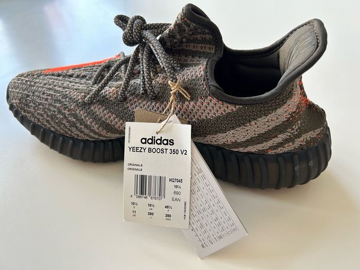 Yeezy Boost 350 V2 Carbon Beluga 10.5UK