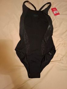 Speedo swimsuit size 12/34 : medium