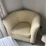 BRAND NEW Diamond living Courtney snuggler and tub chair . Image 5