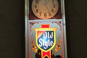 Old Style Heileman's Beer Lighted Mirror &amp; Clock American