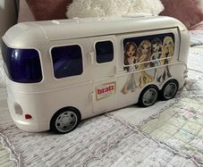 bratz bus