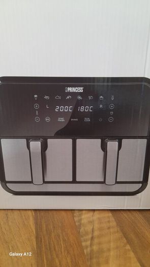 Brand New 8Ltr Air Fryer....ln Box...