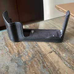 Official Fuji xt30 leather half case