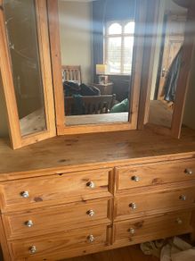 Chest of drawers