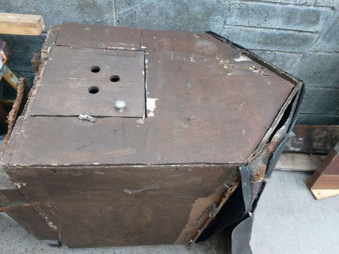 dog box